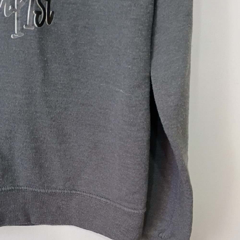 Fruit of the Loom Hair Stylist Graphic Sweater Womens Small Gray “Hair Therapist - Picture 5 of 11